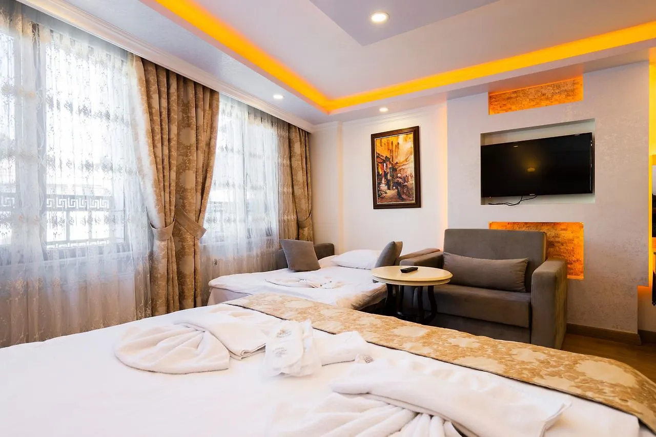 Harbour Suites Old City İstanbul 3*,